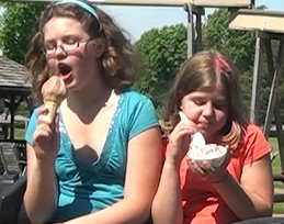 girlssummericecream.jpg